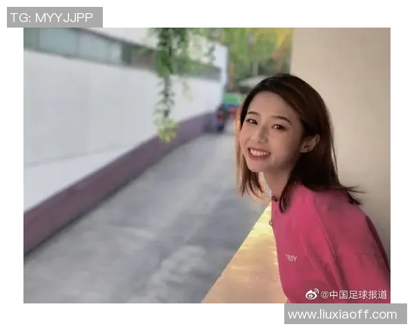 女足球明星的魅力与风采体育头像展现女性力量与自信 女足球明星的魅力与风采体育头像展现女性力量与自信